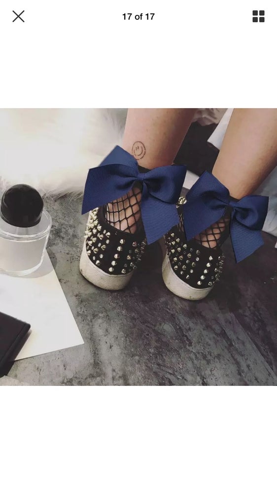 Fishnet Bow socks