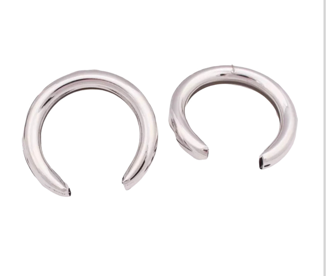 Crescent Hoops