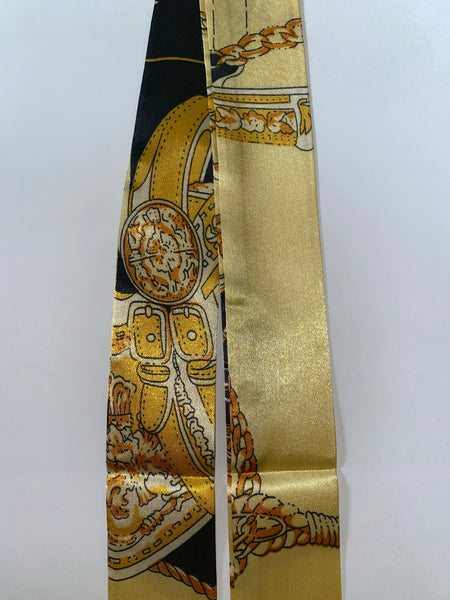 Skinny scarf